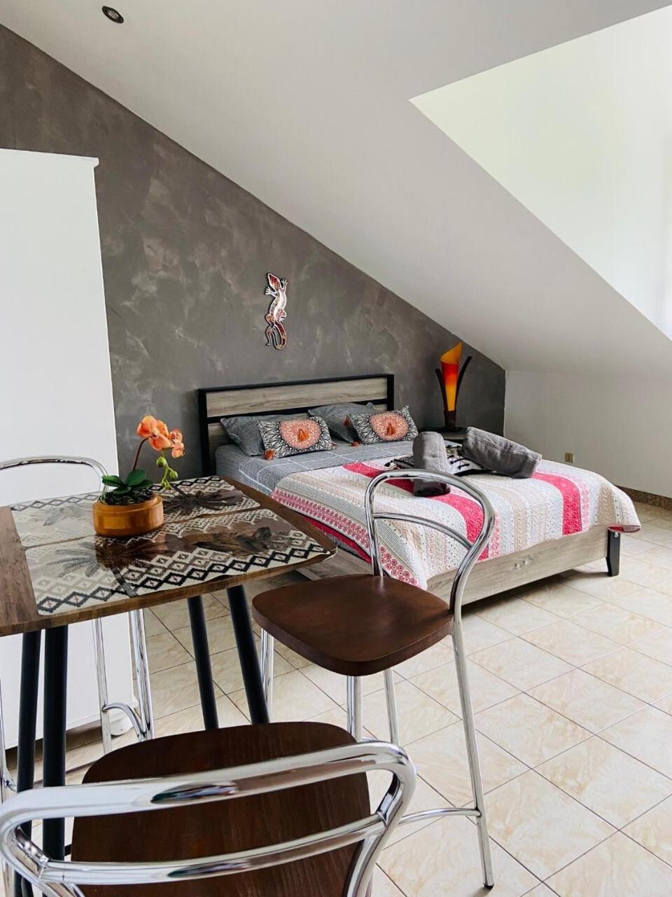 Bed and Breakfast Le Caillou Blanc Saint-Paul Номер фото