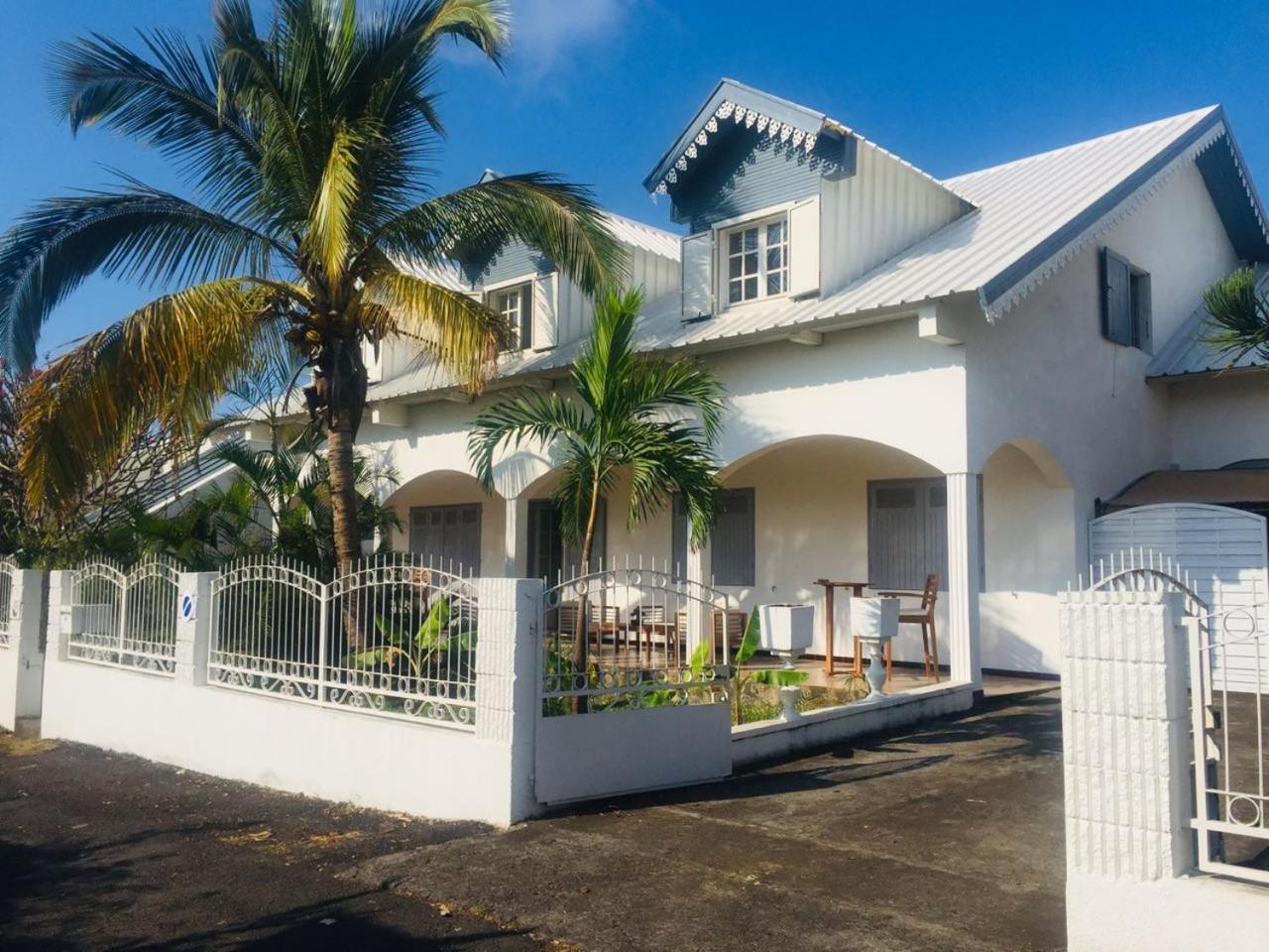 Bed and Breakfast Le Caillou Blanc Saint-Paul Екстер'єр фото